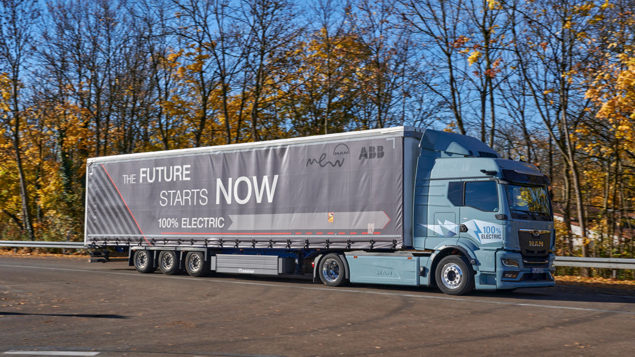 Proven: Many eTGX vehicles have already clocked up more than 100,000 kilometres in daily use. 